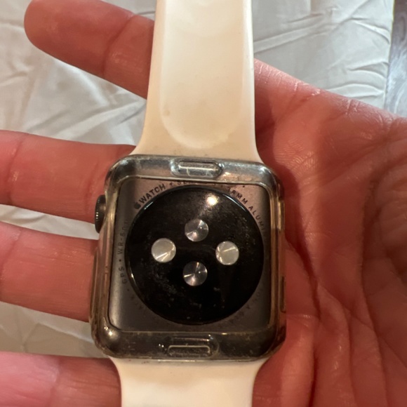 Apple Watch series 3 - Picture 2 of 2